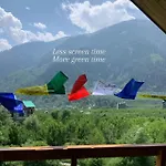 The Green Mountain Lodge